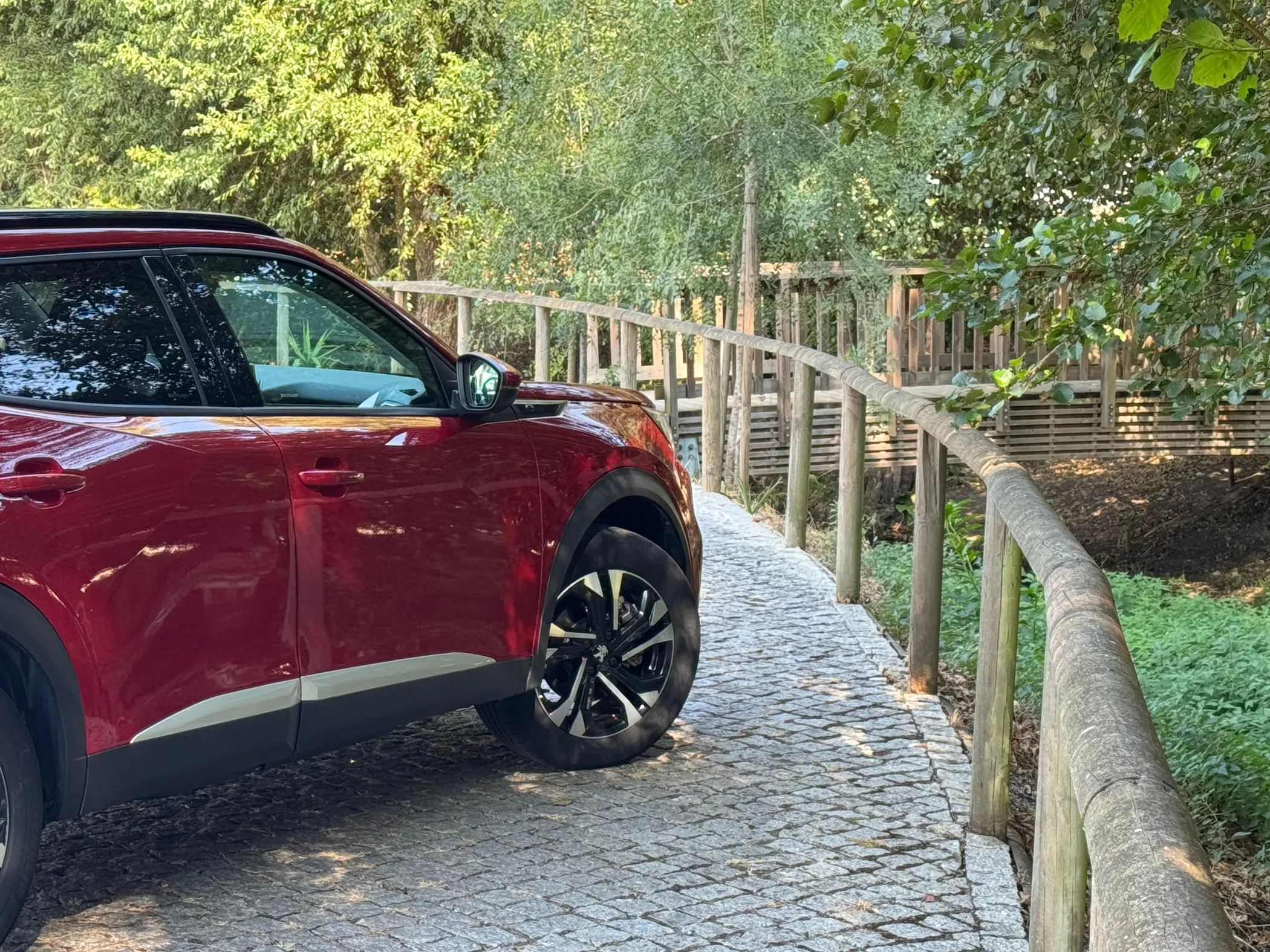 imgi_12_API_NCAUTO_17561410754670-0