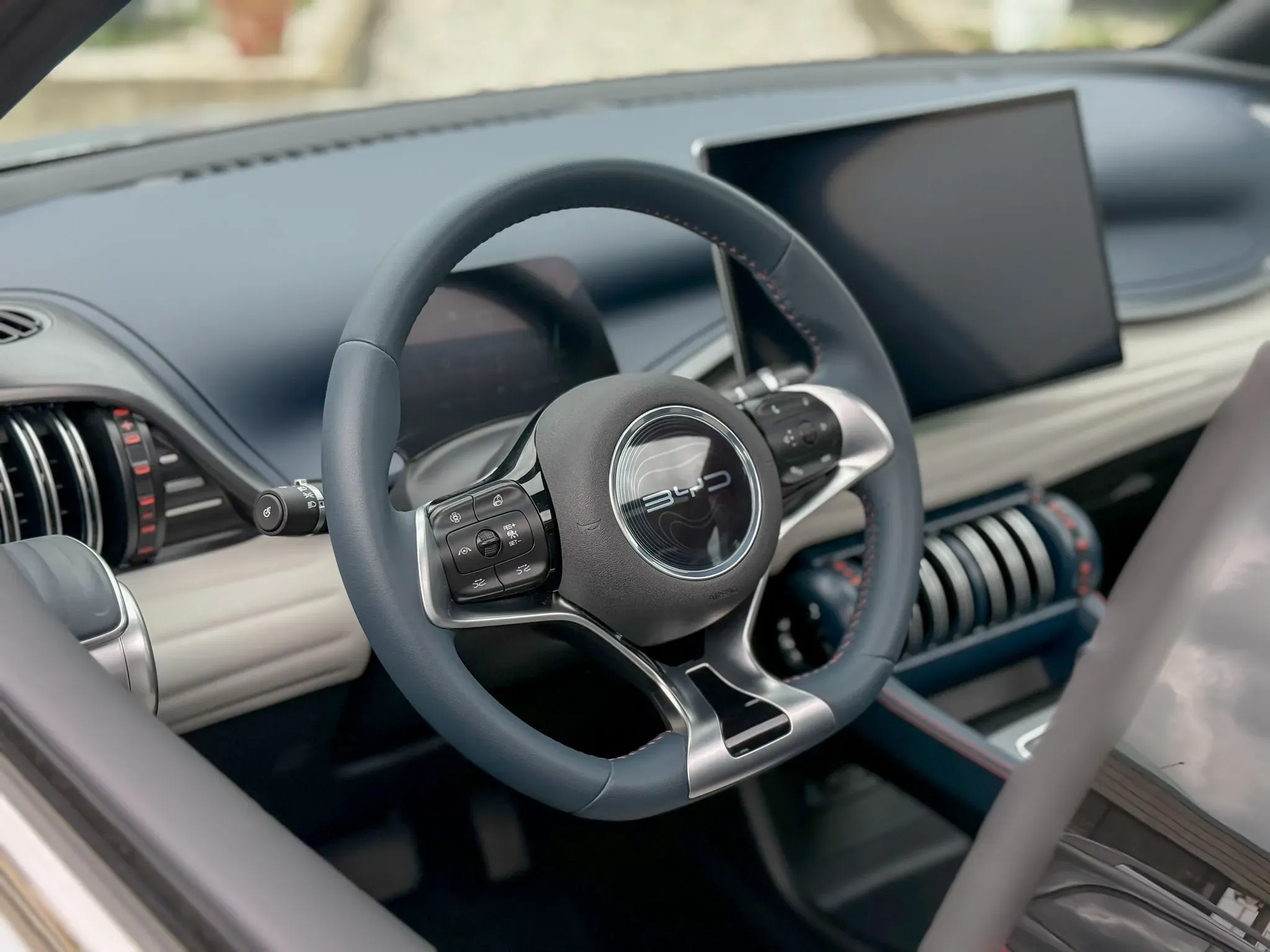 imgi_24_API_NCAUTO_17647596513790-0