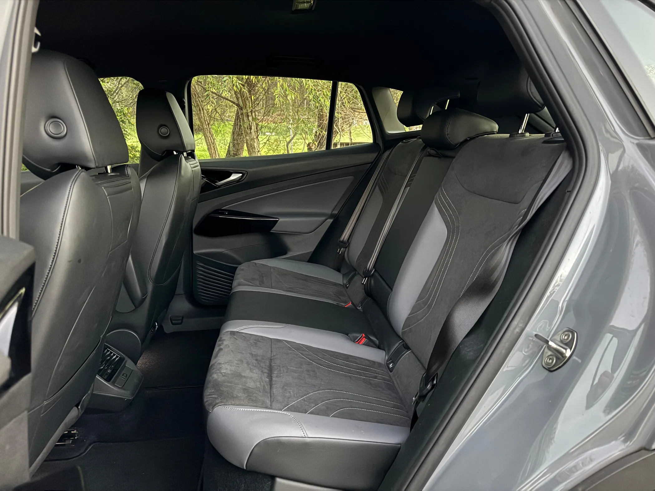 imgi_36_API_NCAUTO_17641783901900-0