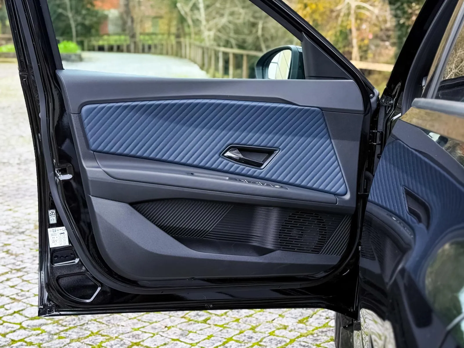 imgi_36_API_NCAUTO_17677282171710-0