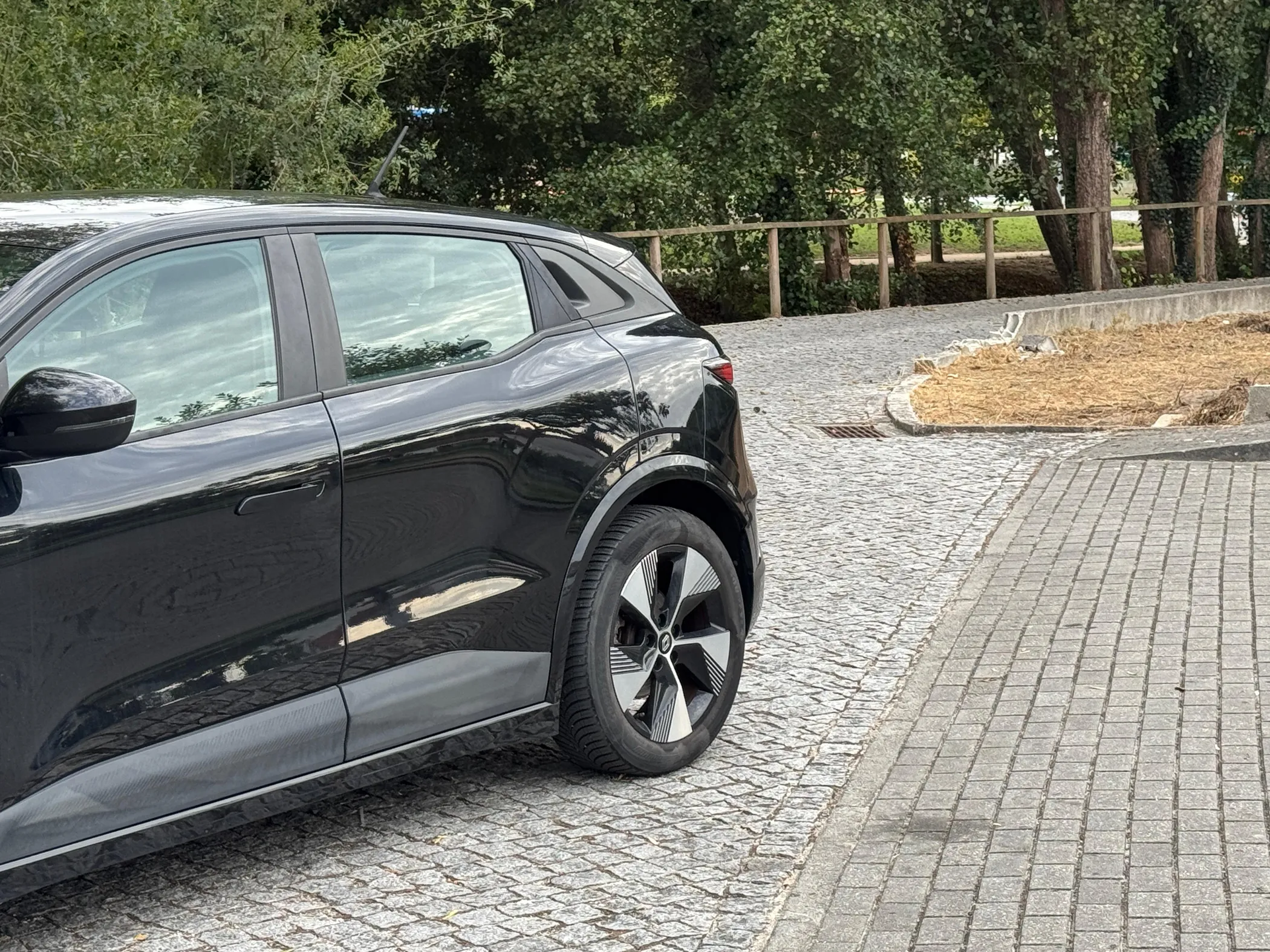 imgi_9_API_NCAUTO_17575989897420-0